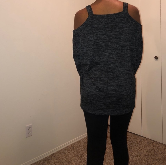 UNIQUE Extra Soft Open Shoulder Blouse Sweater - Picture 3 of 9